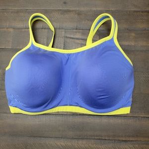 Natori Yogi Contour Sports Bra